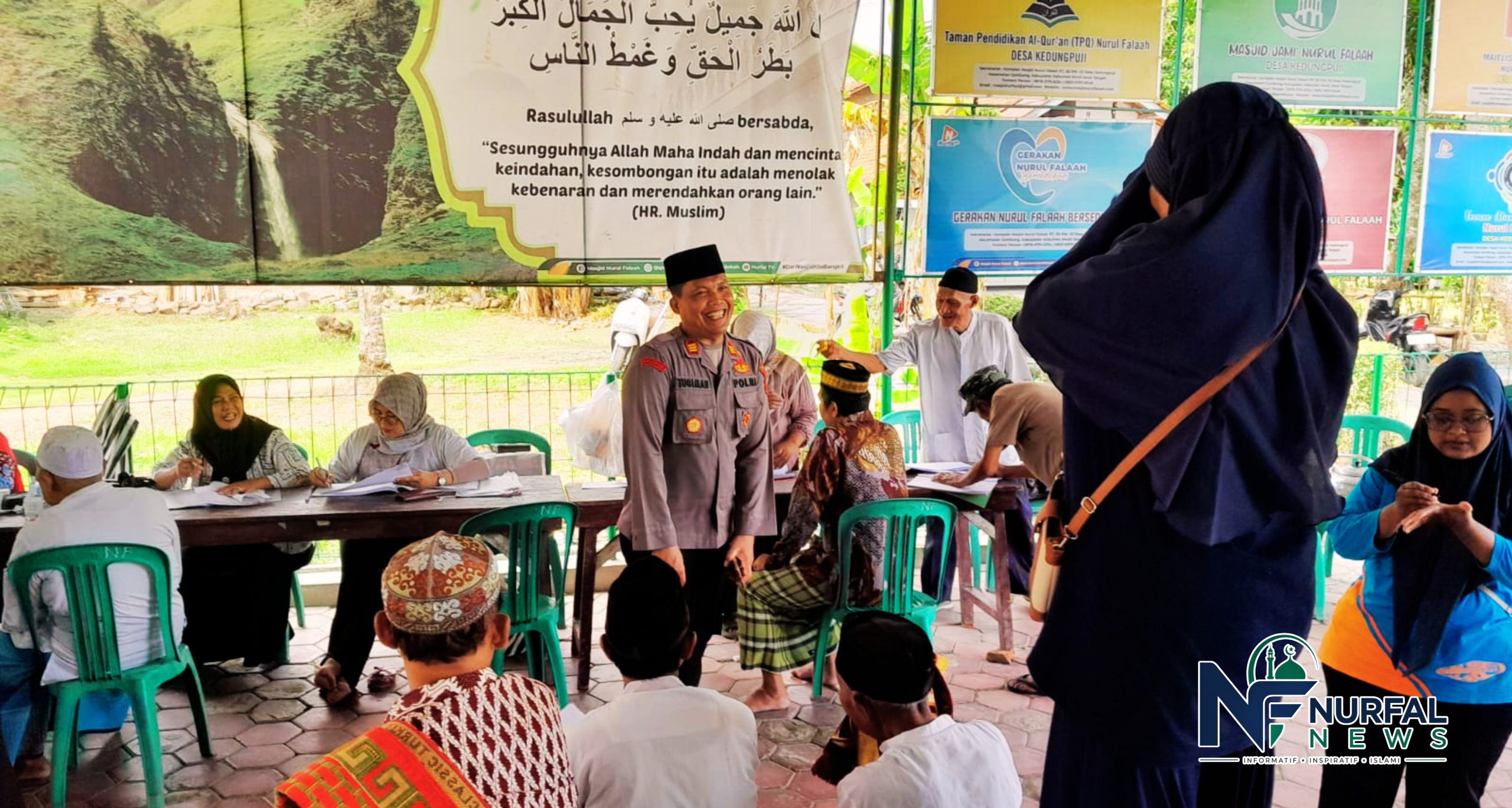 Kapolsek Gombong Sambangi Masjid Nurul Falaah, Jamaah Antusias Ikuti Cek Kesehatan Gratis